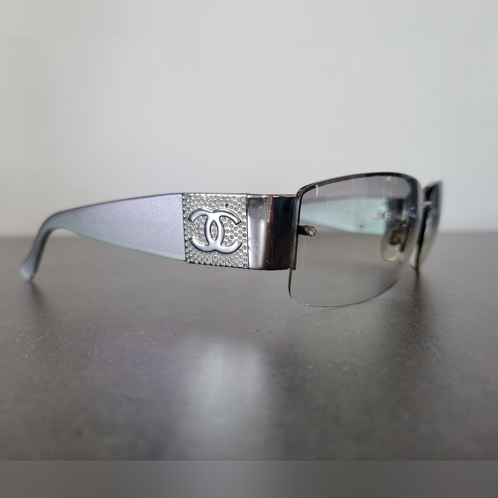 Vintage Chanel 4117-B Sunglasses - Picture 4 of 12